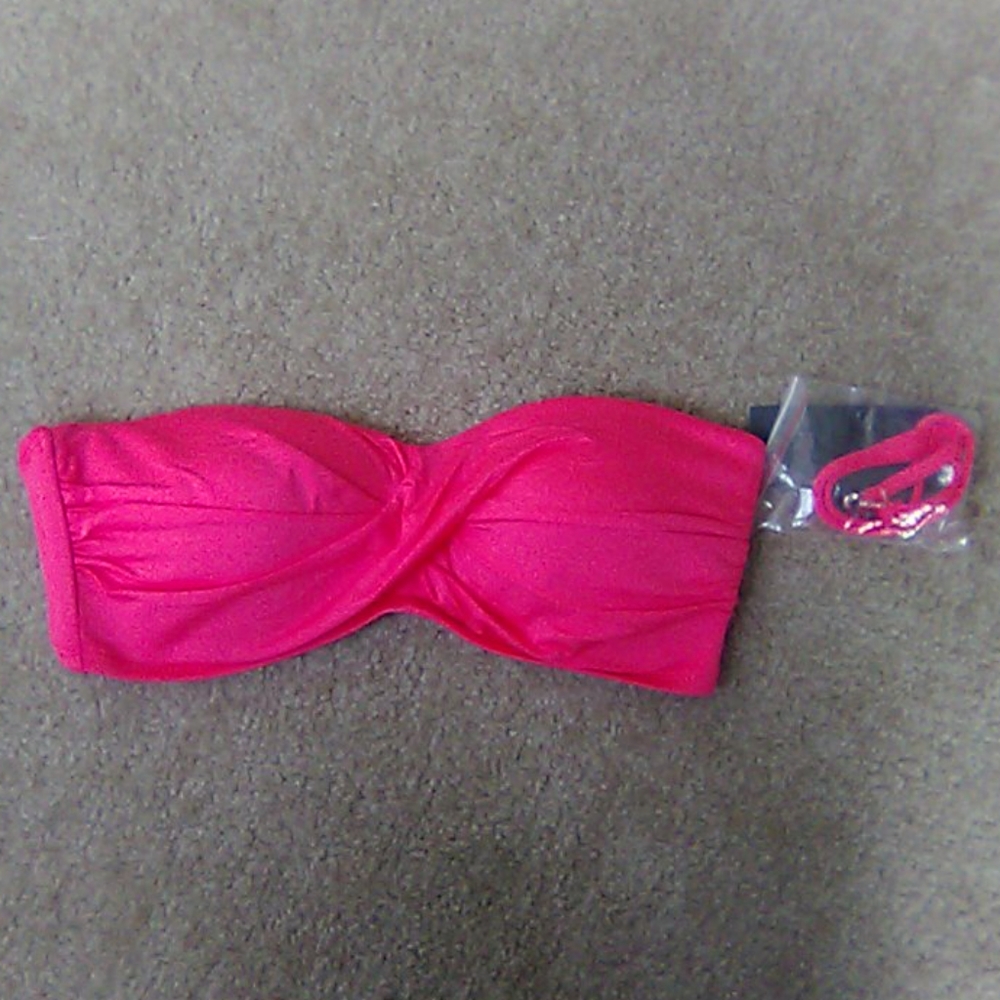 NWT MOSSIMO Swim Top